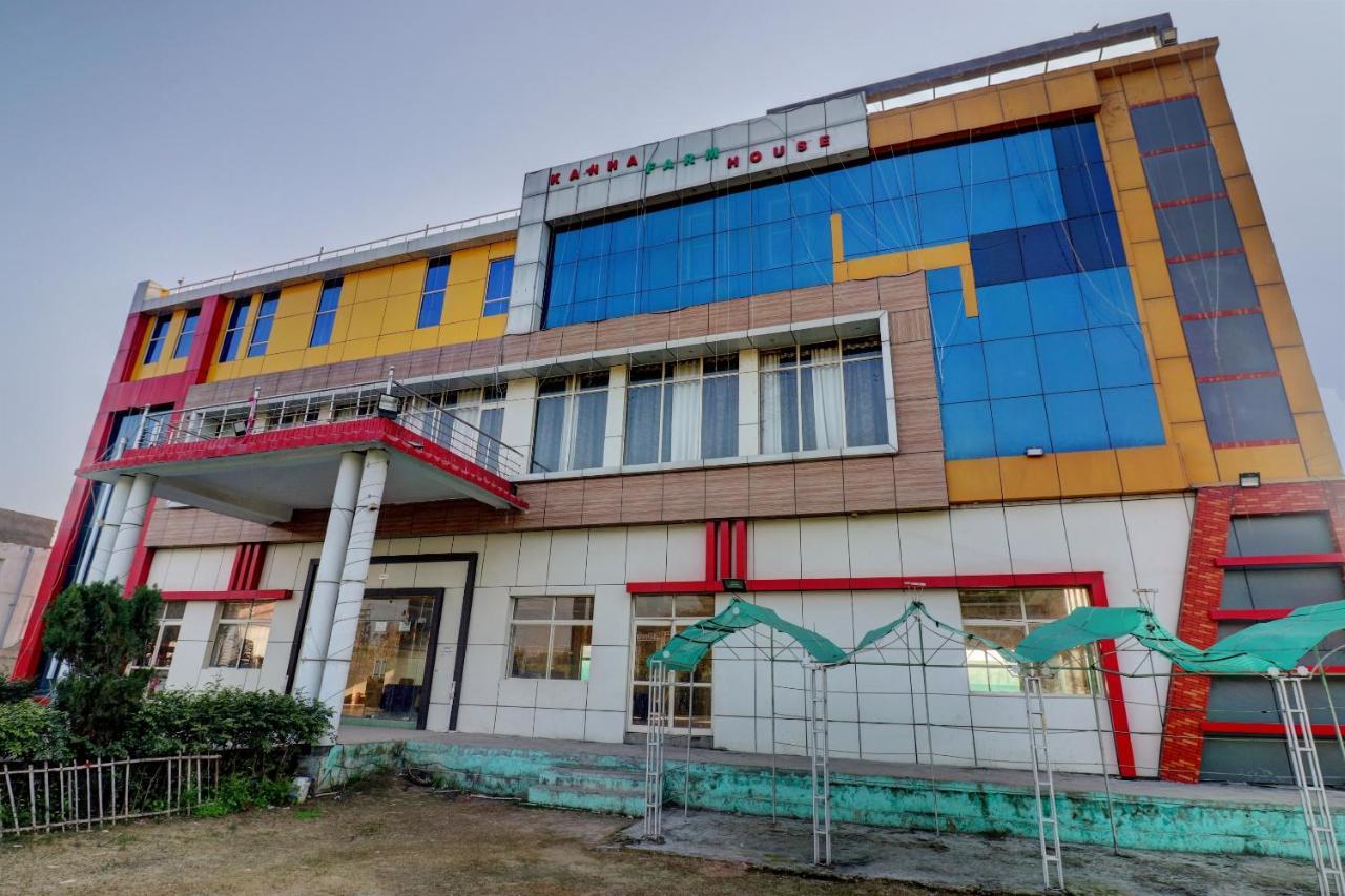 Capital O Kanha Resort Sikandra Rao Exterior photo